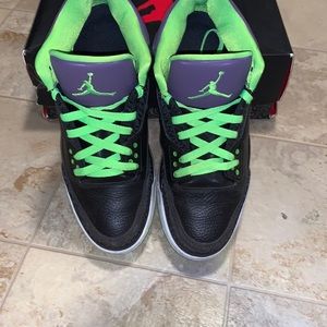 Air Jordan retro 3 “joker” almost brand new only worn about 3-4 with hang tag